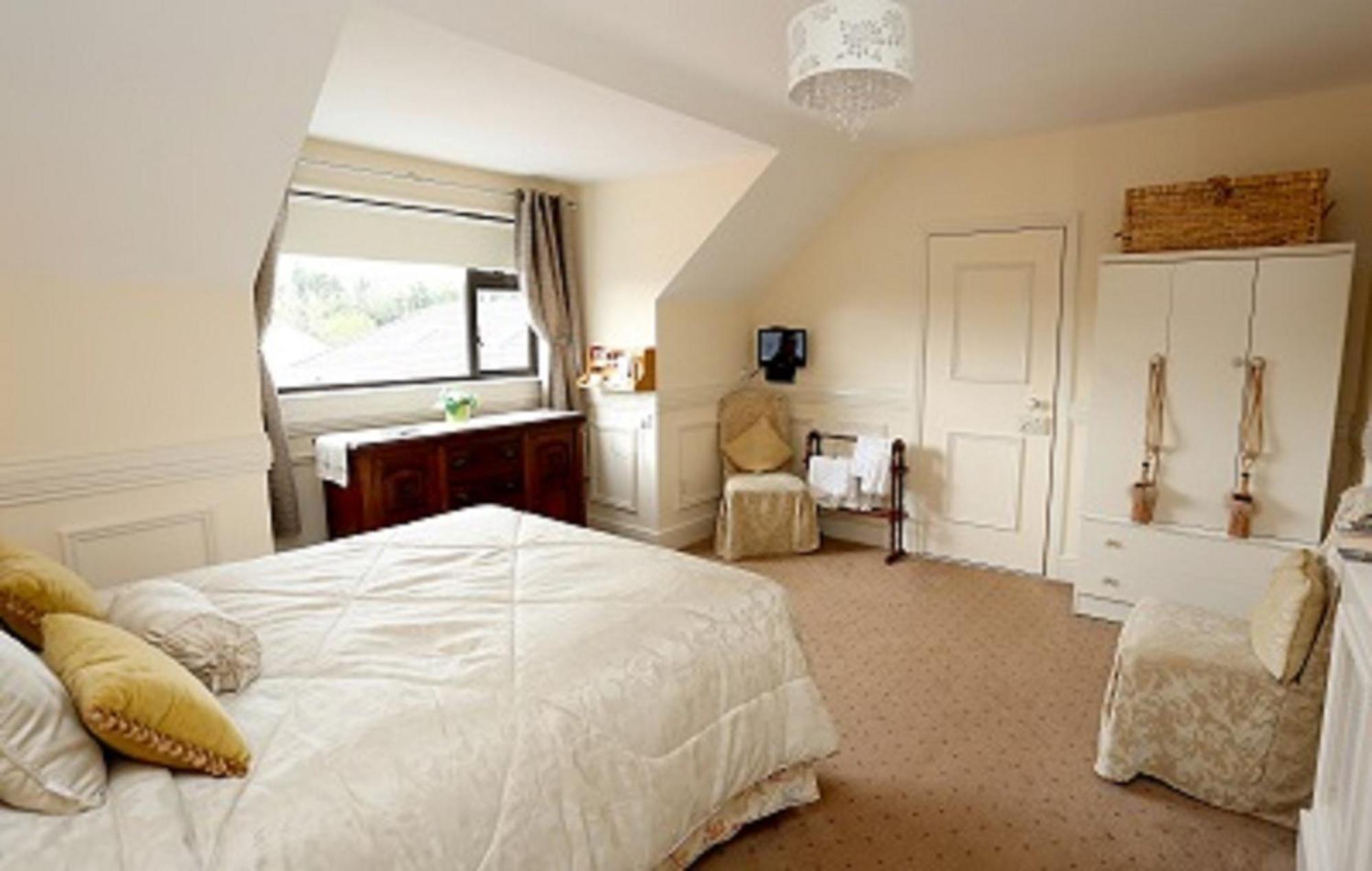 San Juan B&B Cloghran Rum bild